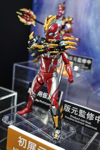 S.H.Figuarts 奥美迦奥特曼 白虎装甲