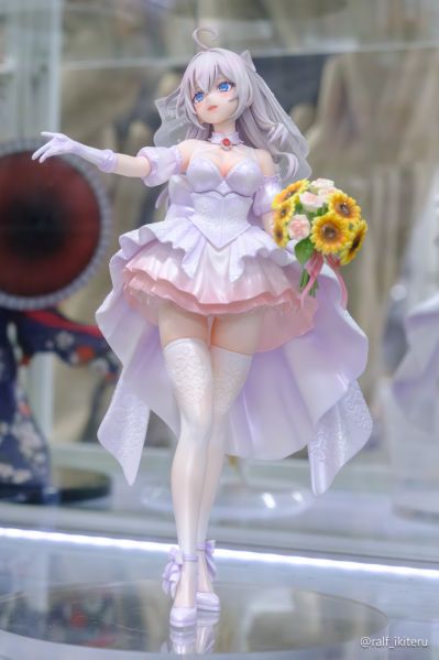 KDcolle 不时用俄语小声说真心话的邻桌艾莉同学 艾莉 婚纱