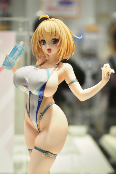 兔女郎服装计划 索菲亚· F· 希琳 高叉泳装版