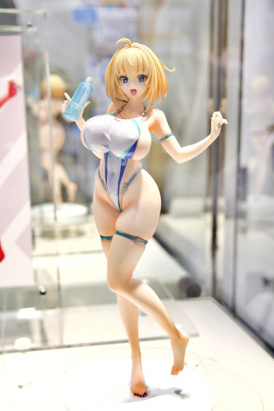 兔女郎服装计划 索菲亚· F· 希琳 高叉泳装版