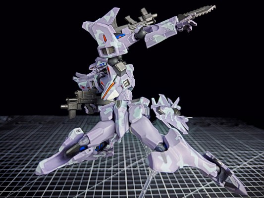 转轮科技 Muv-Luv Alternative No.011 Su-37UB 终结者 猩红姐妹机