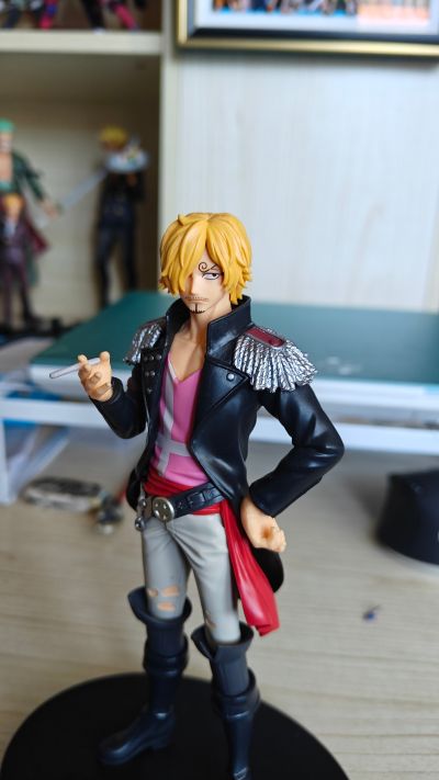 DXF～伟大航路的男士们～ 航海王：红发歌姬 4 战衣山治