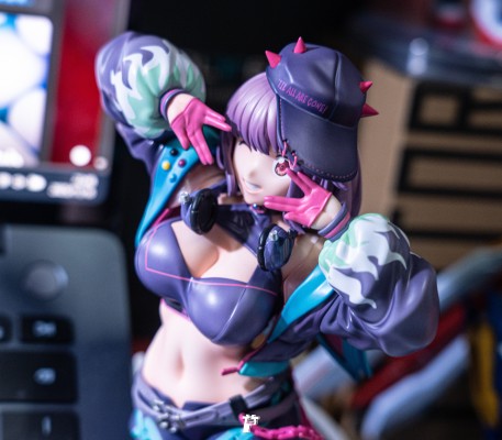 古立特宇宙 Dreamy Divas PuniPuni坐姿毛绒娃娃 宝多六花