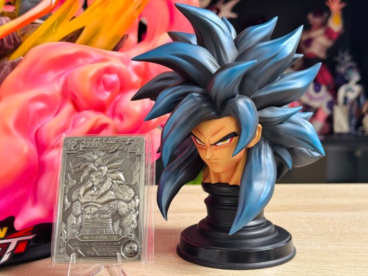 巨型系列 龙珠GT 孙悟空 超级赛亚人4