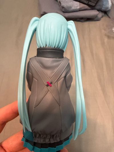 世界计划：毁灭的世界与无法歌唱的初音未来 Luminasta “闭窗世界的初音未来”