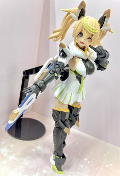 大比例 珍妮 Stella Innocent