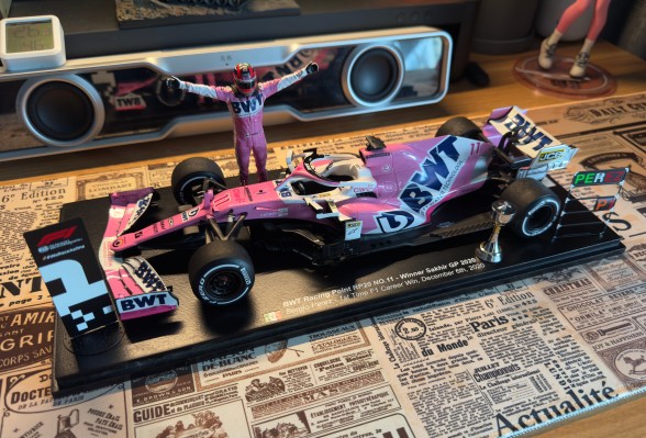 S6485 BWT RACING POINT RP20 NO.11 BWT RACING POINT F1 TEAM WINNER SAKHIR GP 2020 SERGIO PEREZ WITH PIT BOARD