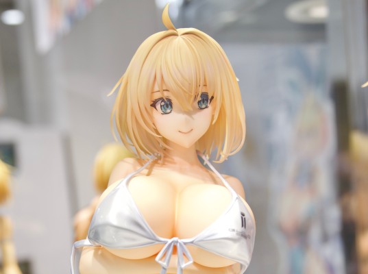 B-style 兔女郎服装计划 索菲亚 白色比基尼