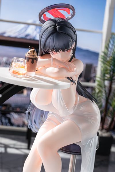 蔚蓝档案 调月莉音 礼服