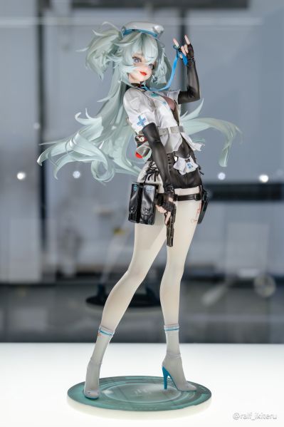 少女前线2：追放 芙洛伦 魅惑白羽