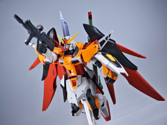 HG 机动战士高达SEED DESTINY 命运高达 (海涅专用机)