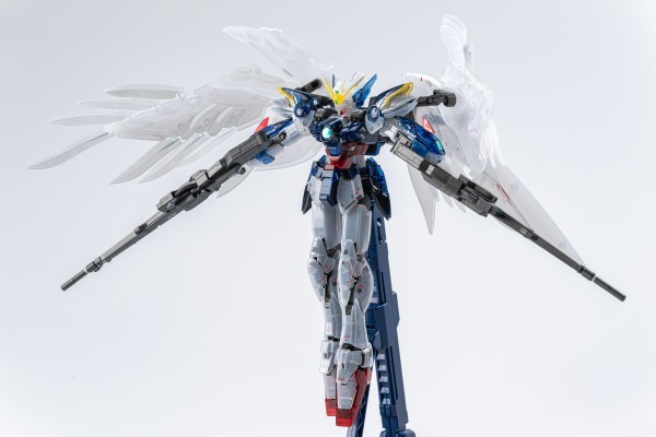 MG 1/100  高达基地专属商品  飞翼高达零式·无尽的华尔兹 Ka版 [透明配色]