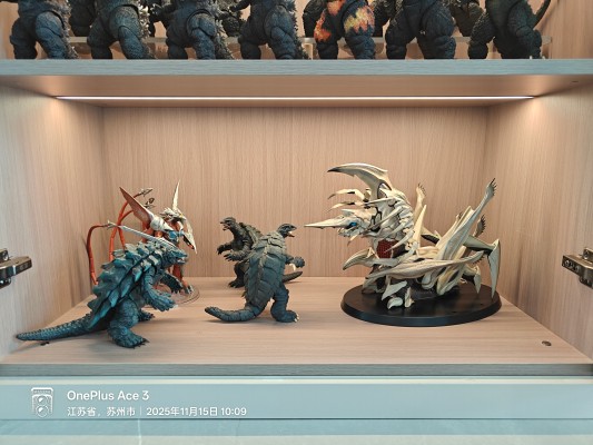 S.H.MonsterArts 雷吉翁