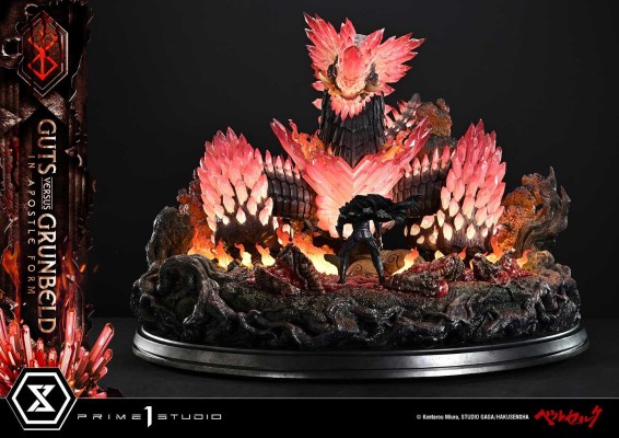 Ultimate Diorama Masterline 剑风传奇 格斯 vs 古伦贝鲁多（使徒形态）