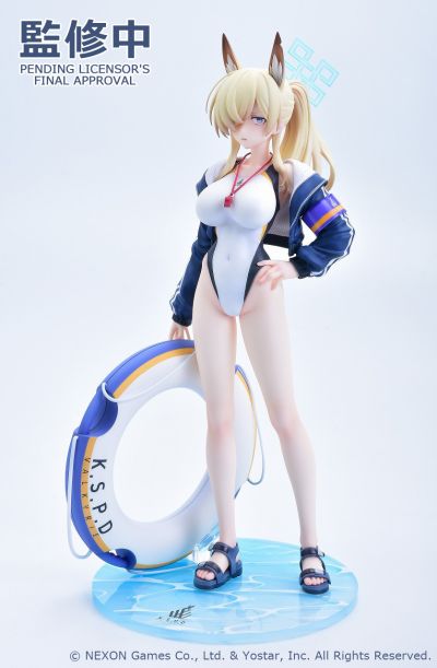 蔚蓝档案 尾刃康娜（泳装）