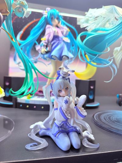 压泡面 初音未来 雪未来 天空小镇（Sky Town）