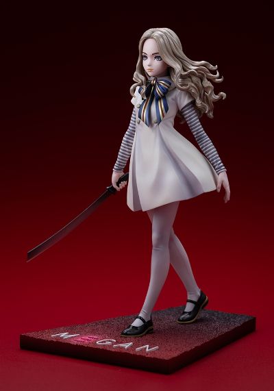 美少女雕像 恐怖美少女 梅根