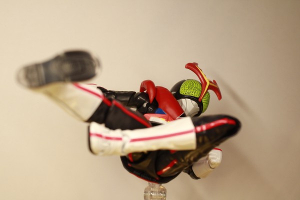 S.H.Figuarts(真骨雕制法) 假面骑士强人