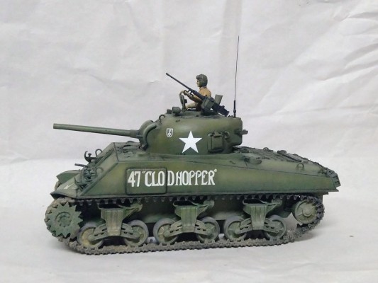 35250 1/35 美国 谢尔曼 75mm炮 后期型（前线冲锋）