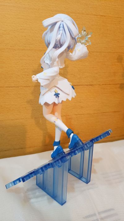 公爵千金的家庭教师 Luminasta “蒂娜·霍华德”