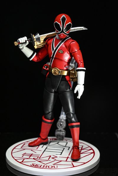 S.H.Figuarts (真骨雕制法) 真剑红