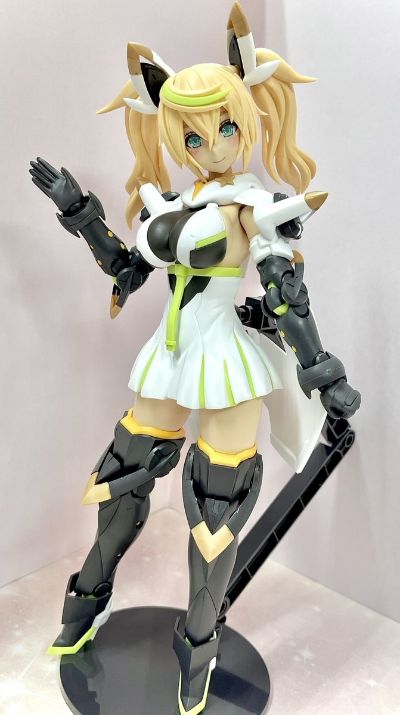 大比例 珍妮 Stella Innocent