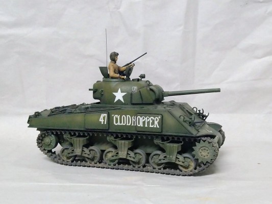 35250 1/35 美国 谢尔曼 75mm炮 后期型（前线冲锋）