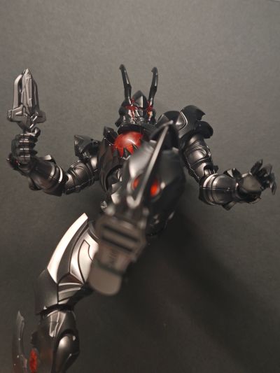 奥特怪兽热爱版 黑暗路基艾尔