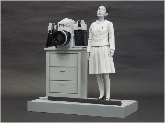 Wonder Festival 2010 冬季限定版 “1/8 Project (江户川由利子) 黑白版”