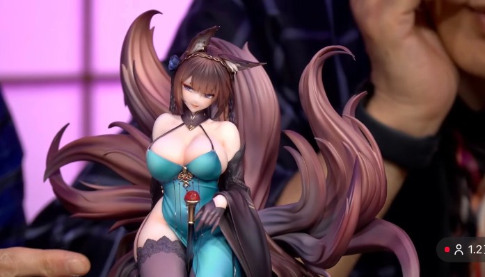 碧蓝航线 鳐（天城） 落于王座之花