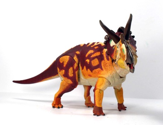 温迪三角龙– 1/18可动玩偶