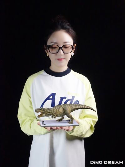 侏罗纪世界4：重生 暴龙 1/30比例 全身雕像