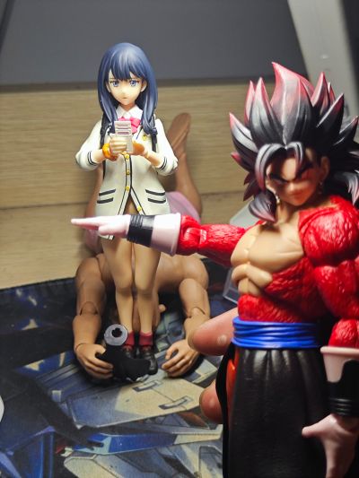 中年方头人素体