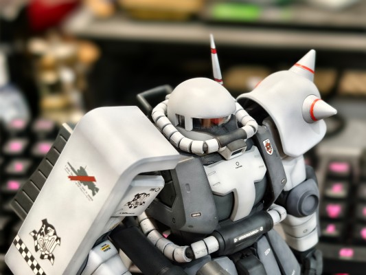 MG 	Mobile Suit Variations MS-06R-1A 高机动型扎古II 改良型 Eric Mansfield Custom 