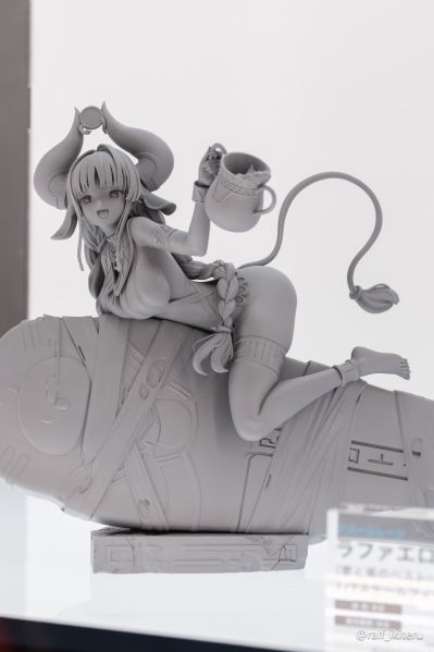 碧蓝航线 拉斐尔 爱与美的秘密珍藏