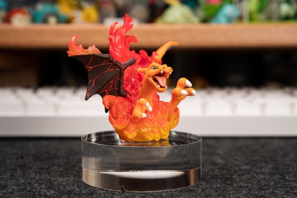 口袋妖怪 喷火龙 