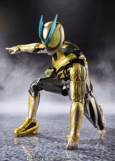 S.H.Figuarts 假面骑士ZZZ 电光瞬闪等离体子