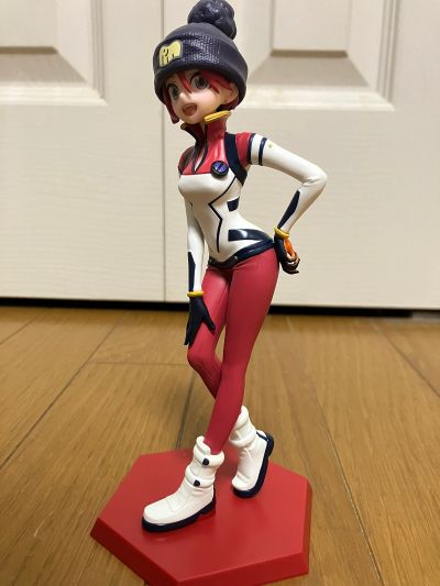 Lucrea Light 机动战士高达跨时之战 天手让叶（化名：玛秋） 驾驶服造型