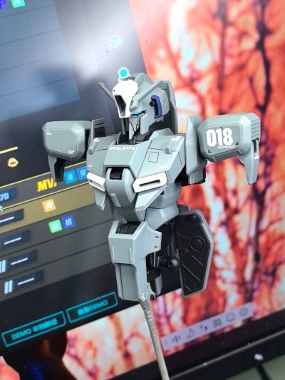 MG  1/100 Z Plus（机动战士高达独角兽版）