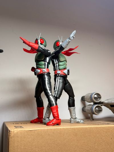 S.H.Figuarts（真骨雕制法） 假面骑士新2号 荣耀昭和骑士版