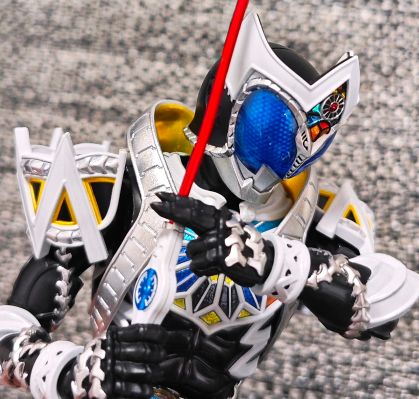 S.H.Figuarts(真骨雕制法)  假面骑士蛇牙