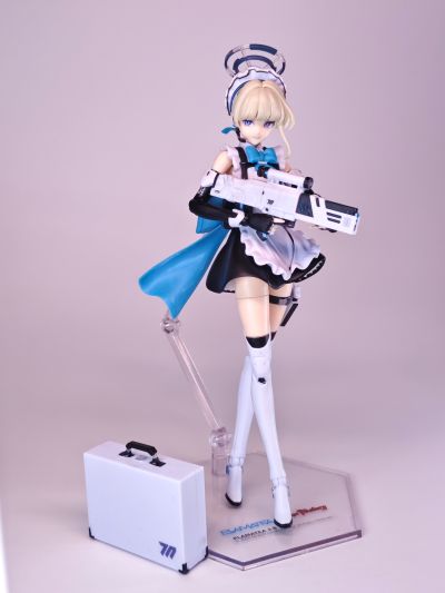 蝙蝠侠-阿卡姆骑士 v8.04战衣蝙蝠侠 1:12成品可动人偶