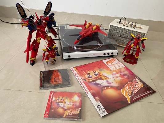 HI-METAL R  超时空要塞7 VF-19改 烈焰女武神