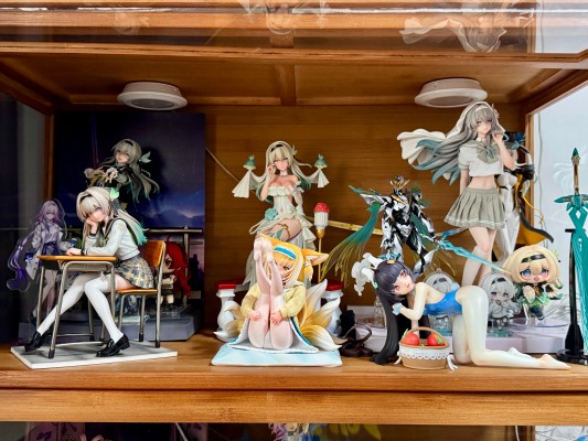 Gift+系列  崩坏：星穹铁道 流萤 春日手信