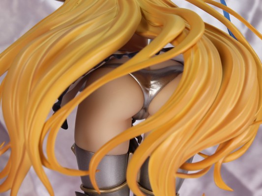 哥布林杀手 第二季 女神官 比基尼盔甲