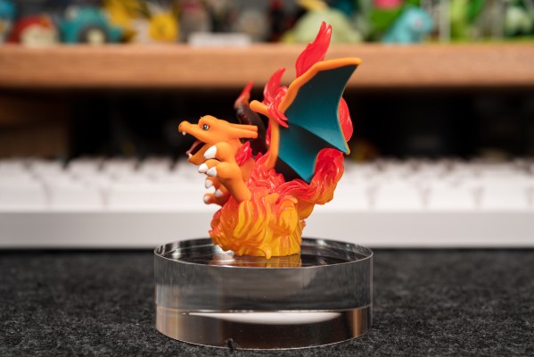 口袋妖怪 喷火龙 