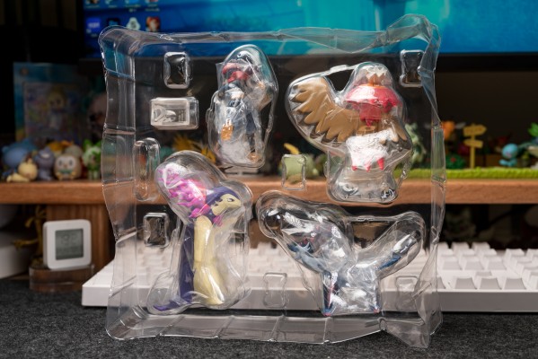 宝可梦比例世界 洗翠地区 明耀+火暴兽（洗翠的样子）+大剑鬼（洗翠的样子）+狙射树枭（洗翠的样子）