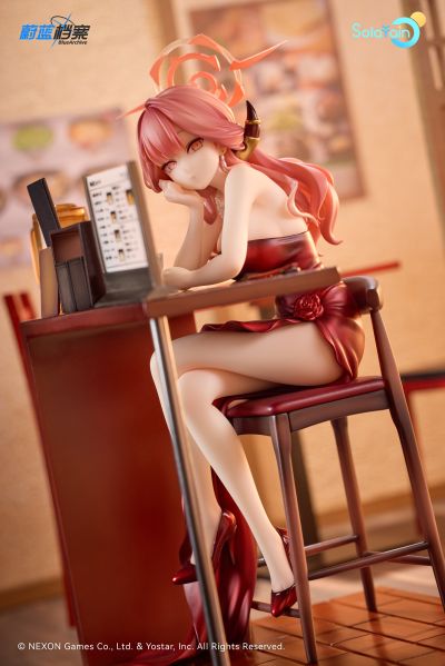 蔚蓝档案 陆八魔爱露（礼服）纪念大厅版