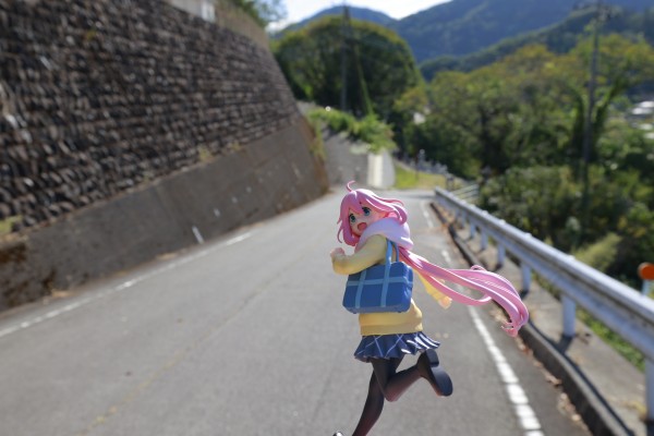 摇曳露营△ 志摩凛 四尾连湖营地