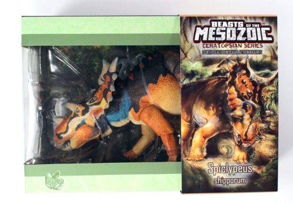 钉盾龙– 1/18可动玩偶